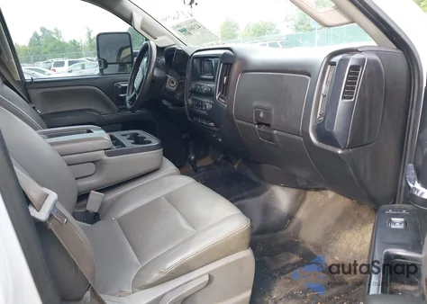 2015 GMC Sierra 2500Hd z USA, uszkodzony, nr VIN 1GT12XEG2FF571153